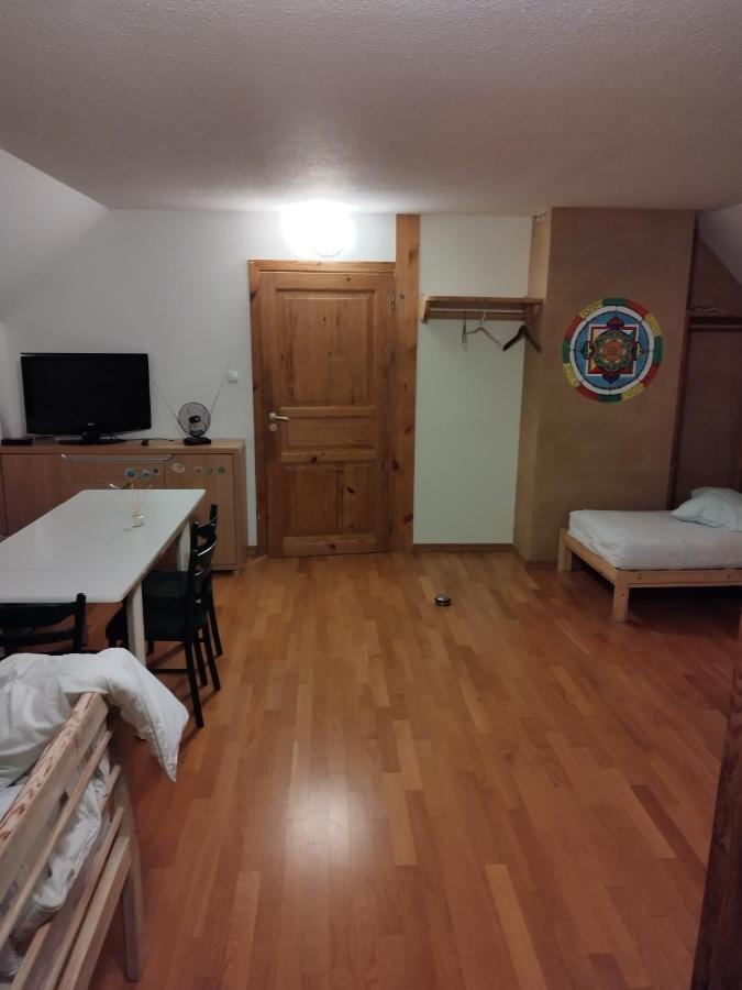 Twoj Azyl Villa Swidnik  Luaran gambar